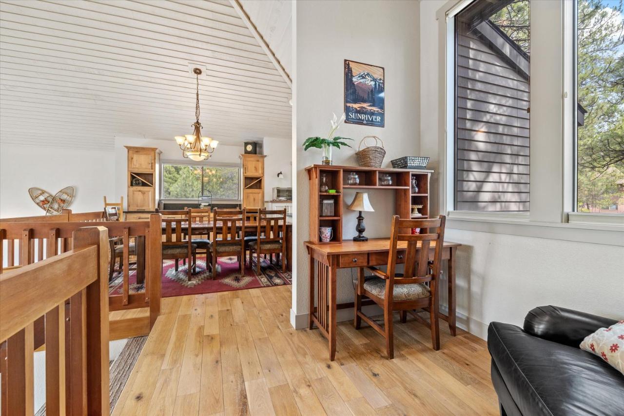 Great Kitchen, Ac, Sharc Access, Hot Tub, Bring Pet! Villa Sunriver Bagian luar foto