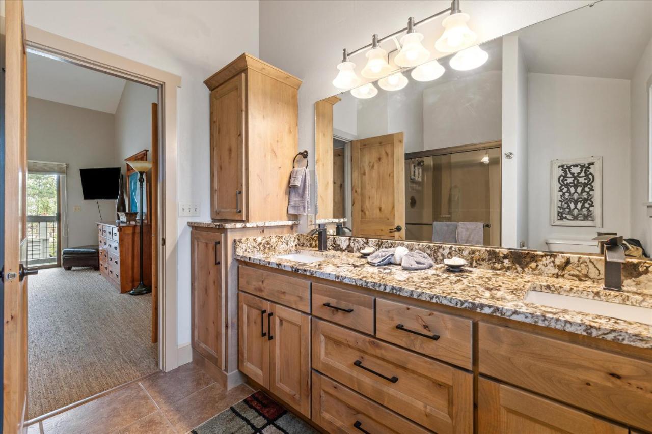 Great Kitchen, Ac, Sharc Access, Hot Tub, Bring Pet! Villa Sunriver Bagian luar foto