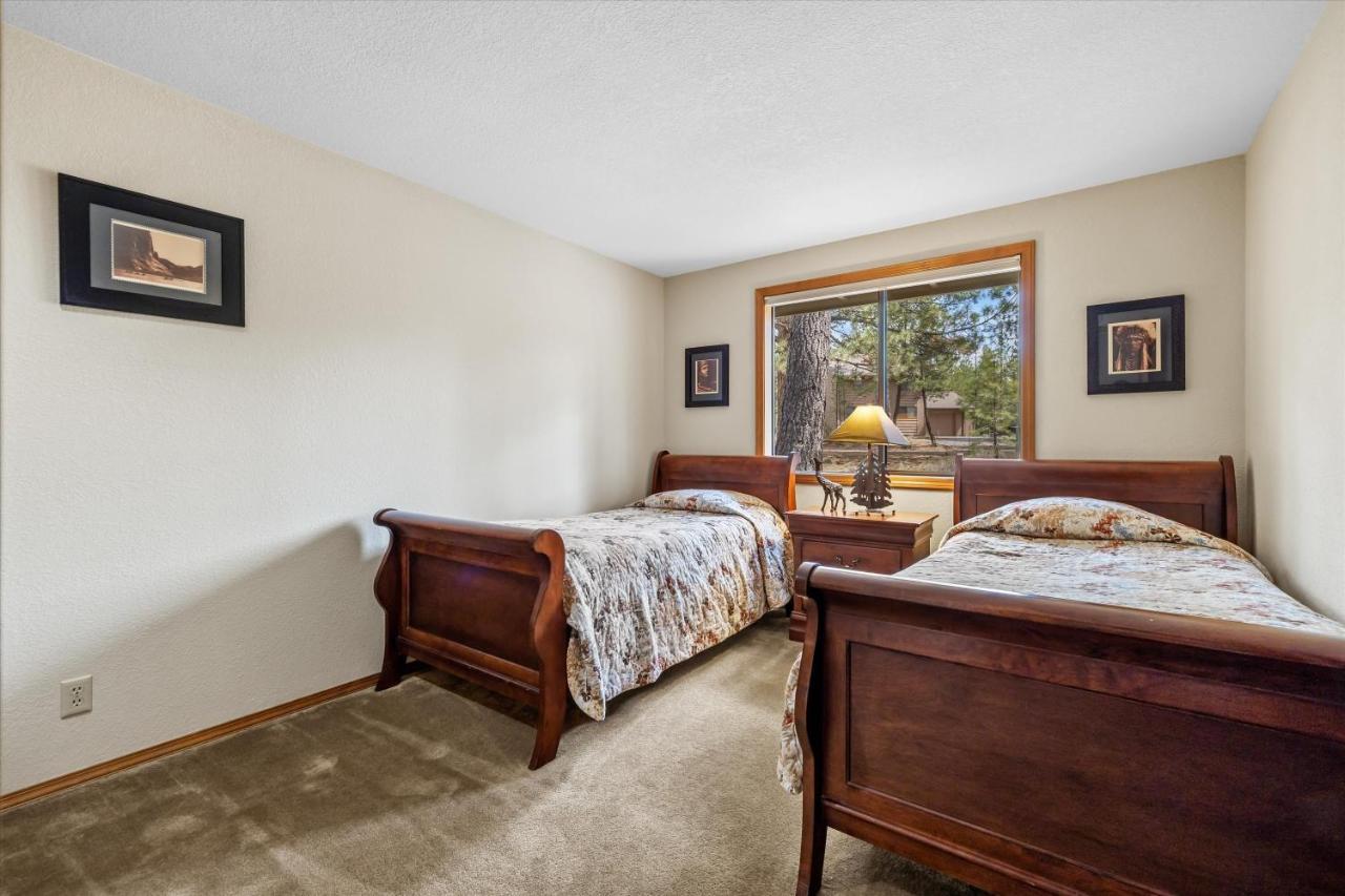 Great Kitchen, Ac, Sharc Access, Hot Tub, Bring Pet! Villa Sunriver Bagian luar foto